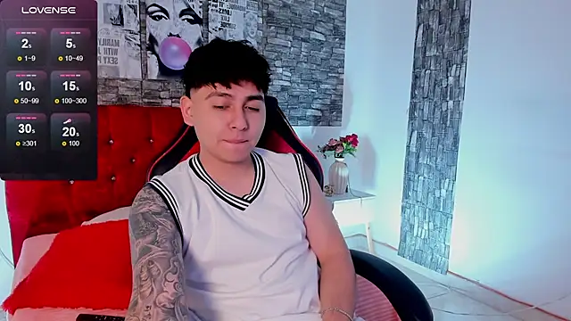 Nicolas James Sc online show from March 9, 2:22 pm