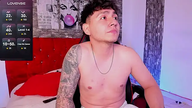 Nicolas James Sc online show from March 7, 2:26 pm