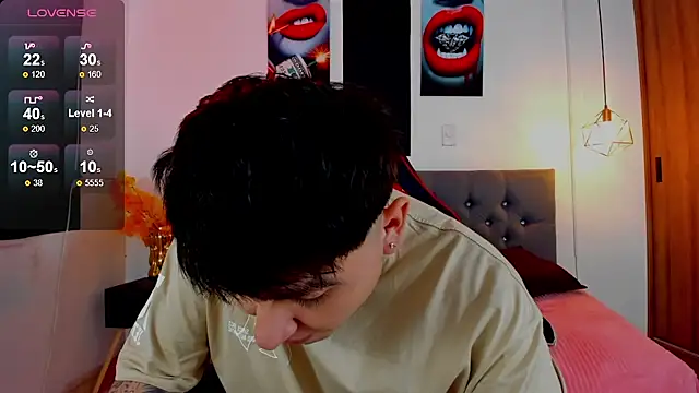 Nicolas James Sc online show from February 3, 1:38 pm