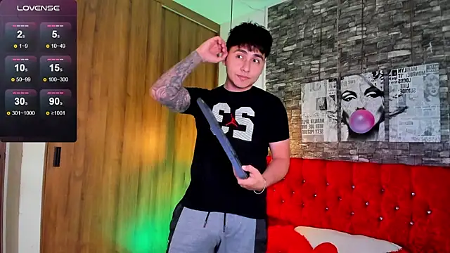 Nicolas James Sc online show from March 18, 2:42 pm