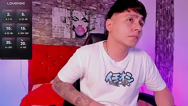 Nicolas James Sc online show from March 10, 3:18 pm