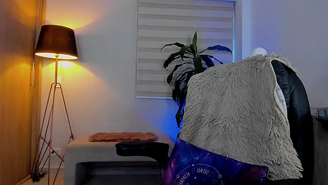 Erick Thompsonx online show from April 27, 10:26 pm