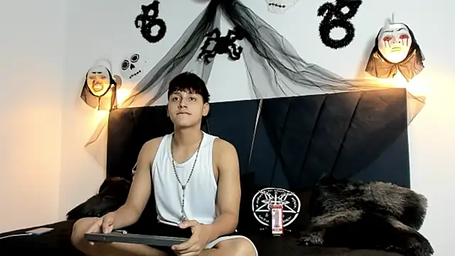 zeusapollofuck online show from October 14, 11:12 pm