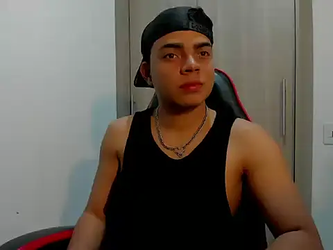 Snapshot of Axel-Latin-Boy chatting on September 25, 4:55 am Axel-Latin-Boy online show from September 25, 4:55 am