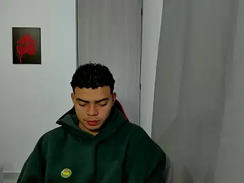 Snapshot of Axel-Latin-Boy chatting on October 11, 6:34 pm Axel-Latin-Boy online show from October 11, 6:34 pm