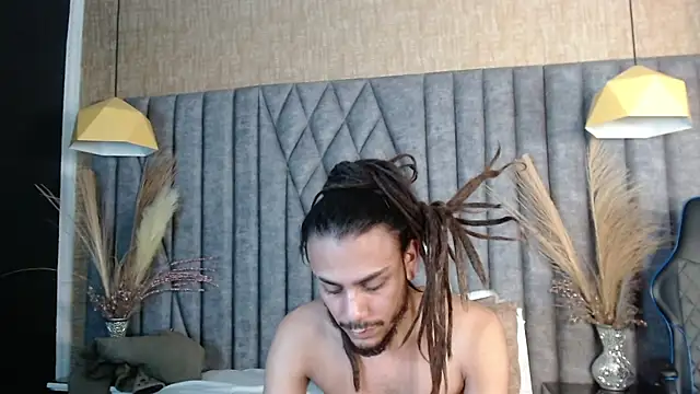 Snapshot of Boss_Domiinator chatting on October 2, 8:51 am Boss Domiinator online show from October 2, 8:51 am