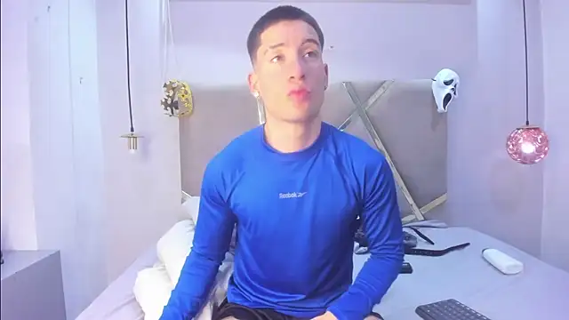 HunterHeat  online show from October 16, 12:13 pm