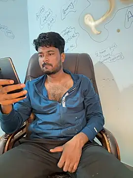 MeekBatgirl online show from October 31, 6:04 am