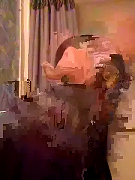 moneybaggtj online show from December 1, 5:16 pm