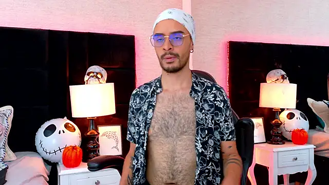 HairyDiamond  online show from October 16, 4:09 am