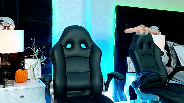 HairyDiamond  online show from October 24, 4:09 pm