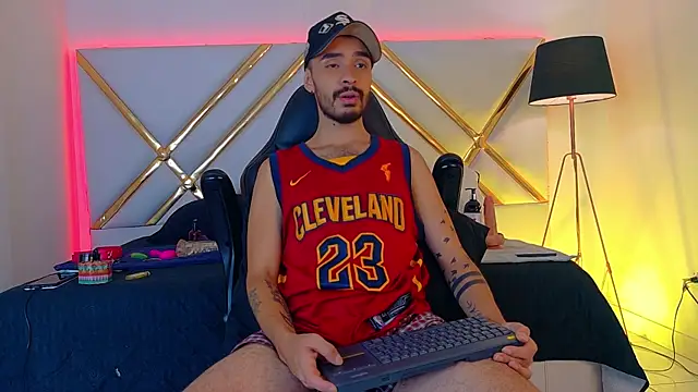 HairyDiamond  online show from October 27, 7:05 pm