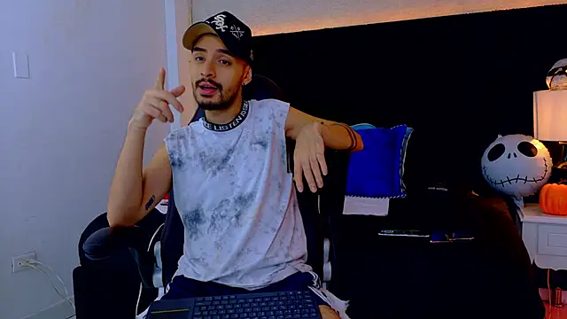 HairyDiamond  online show from October 18, 12:10 pm