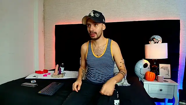 HairyDiamond  online show from October 21, 4:21 pm