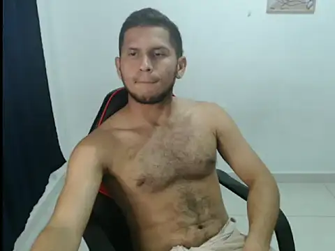 Snapshot of maik_135 chatting on September 16, 2:45 am maik 135 online show from September 16, 2:45 am