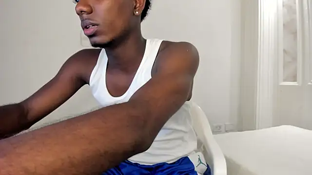 Amare 25 online show from October 18, 7:30 pm