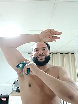 tripping385 online show from April 4, 10:29 pm