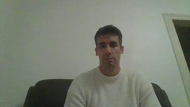 JulioIsHere4you online show from September 27, 1:03 am