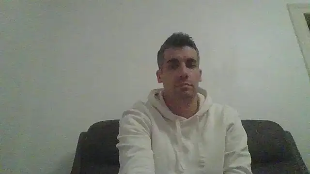 Snapshot of JulioIsHere4you chatting on October 14, 10:06 pm JulioIsHere4you online show from October 14, 10:06 pm