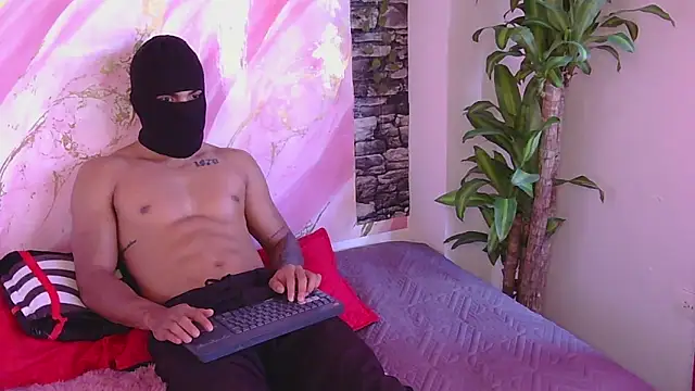 batmanhot7 online show from September 9, 6:29 pm