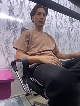 StevenHumps online show from October 31, 7:45 am