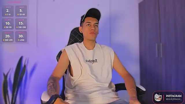 Nickyblazze  online show from November 24, 1:01 pm