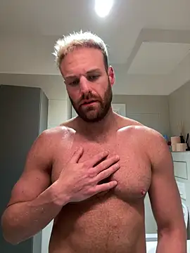 TheKevinboy online show from April 8, 11:24 pm