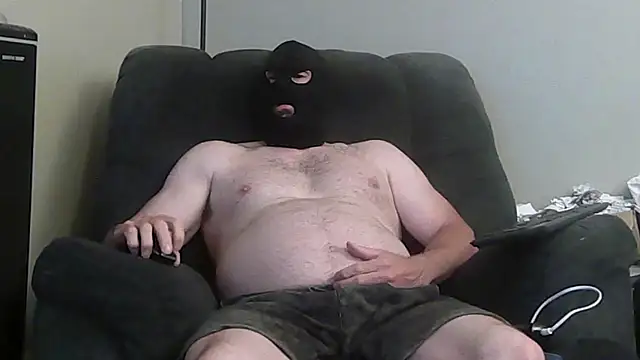 Snapshot of bigman1947 chatting on September 29, 12:20 am bigman1947 online show from September 29, 12:20 am