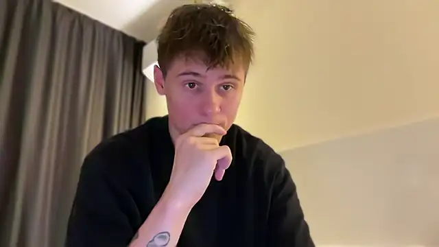 Snapshot of Tyler_Garner chatting on October 19, 8:45 pm Tyler Garner online show from October 19, 8:45 pm