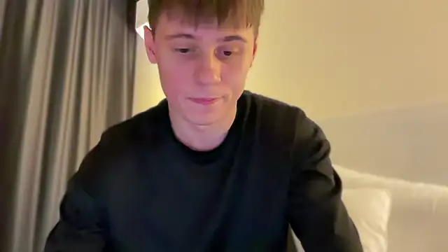 Snapshot of Tyler_Garner chatting on October 9, 6:57 pm Tyler Garner online show from October 9, 6:57 pm