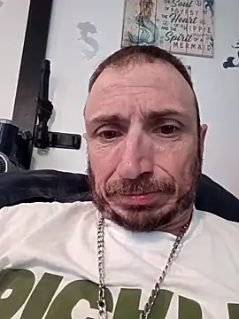 Mrluckstick online show from November 1, 8:40 am