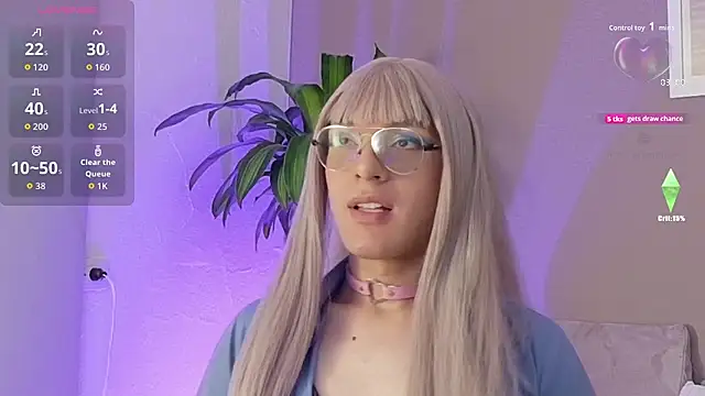 Snapshot of Breidyhard chatting on October 14, 4:30 am Breidyhard online show from October 14, 4:30 am