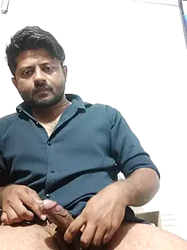 urhotboymeet online show from December 18, 5:20 pm