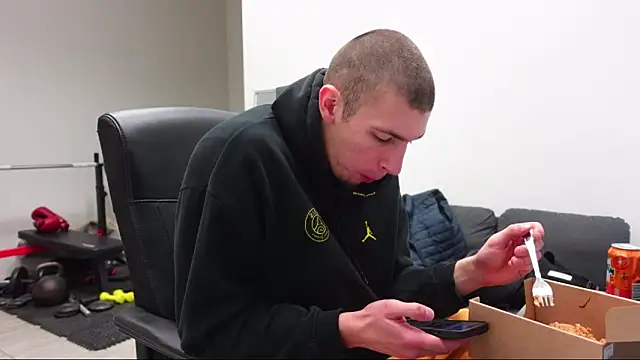 Ryan Dozer online show from March 12, 7:38 am