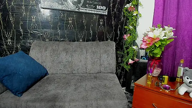 carl jhonson821 online show from November 19, 1:55 pm