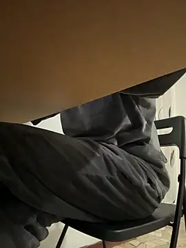 JJ 131 online show from December 13, 8:48 pm