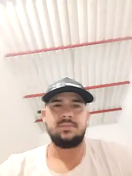 yeffito1 online show from March 27, 11:11 am