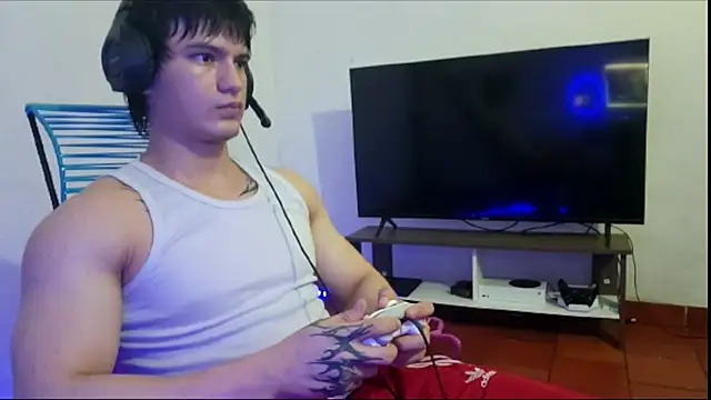 Snapshot of ErickWalton chatting on November 1, 7:56 am ErickWalton online show from November 1, 7:56 am