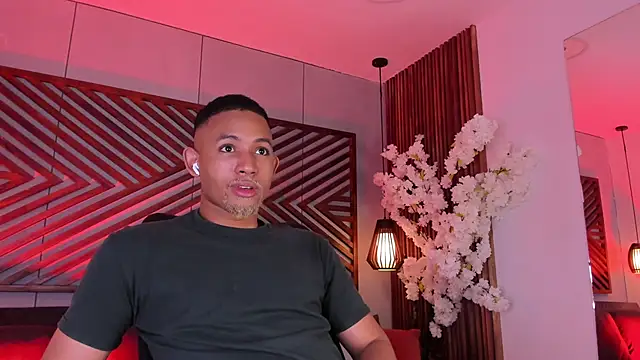 B Wild online show from April 22, 4:30 am