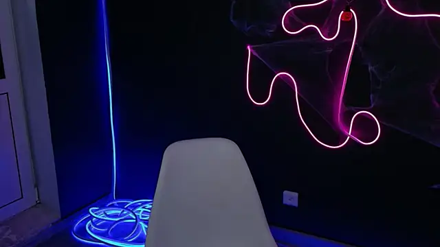 James  Noah online show from November 2, 12:15 am