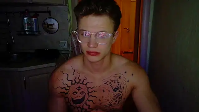 Snapshot of James__Noah chatting on September 27, 12:52 am James Noah online show from September 27, 12:52 am