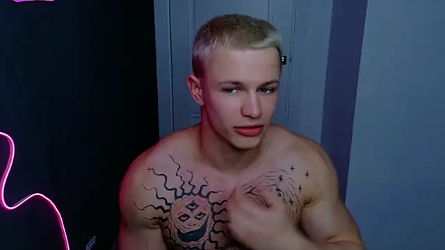 James  Noah online show from October 29, 8:12 pm