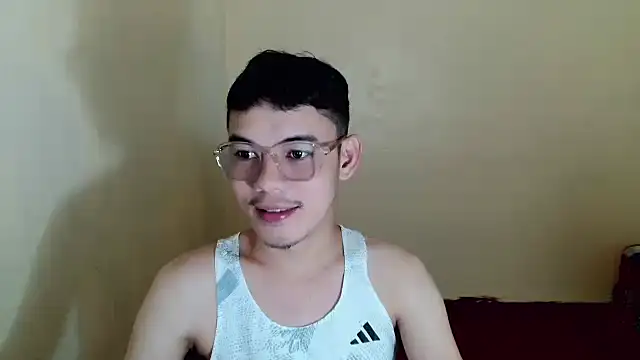 Snapshot of keirflorianxx chatting on September 23, 7:13 pm keirflorianxx online show from September 23, 7:13 pm