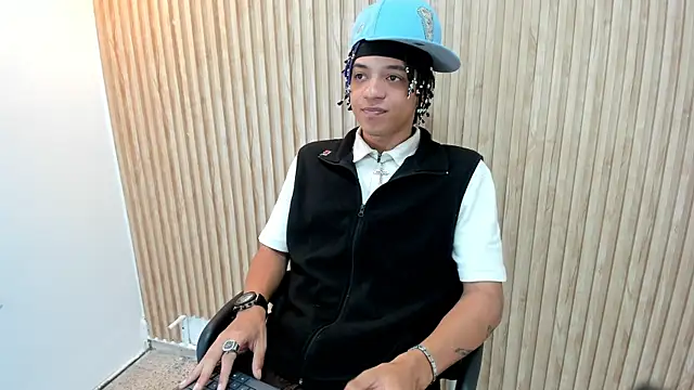 Snapshot of MARSHALL_SPENCER chatting on September 15, 1:45 pm MARSHALL SPENCER online show from September 15, 1:45 pm