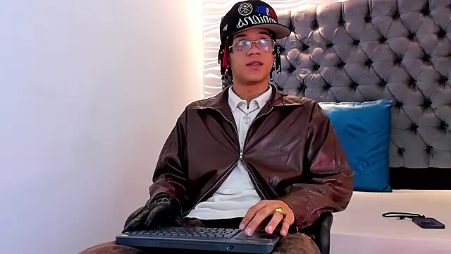 MARSHALL SPENCER online show from December 22, 1:08 pm