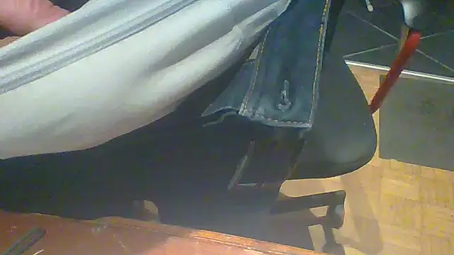 Snapshot of ludopz chatting on October 23, 11:30 pm ludopz online show from October 23, 11:30 pm