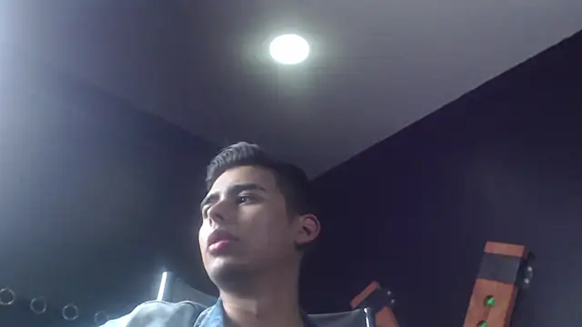 Snapshot of Matthewlodge chatting on September 16, 2:07 pm Matthewlodge online show from September 16, 2:07 pm