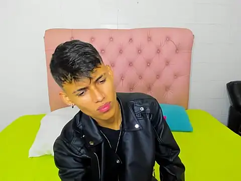 Snapshot of asbeell_grigory chatting on September 29, 8:16 pm asbeell grigory online show from September 29, 8:16 pm