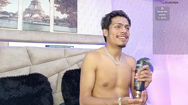 LucayLeo online show from October 25, 4:03 am