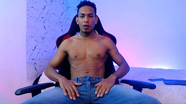 lorian vikel online show from November 26, 9:07 pm